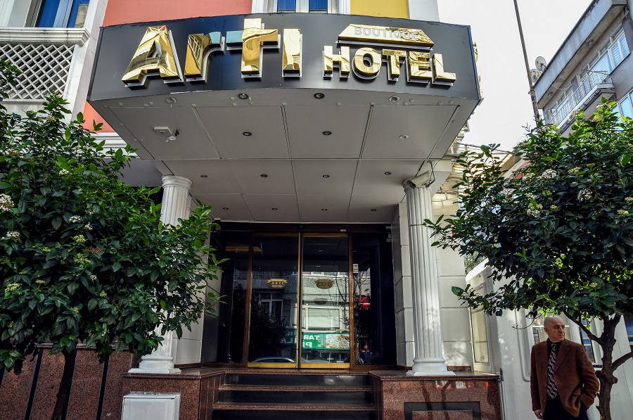 arti hotel